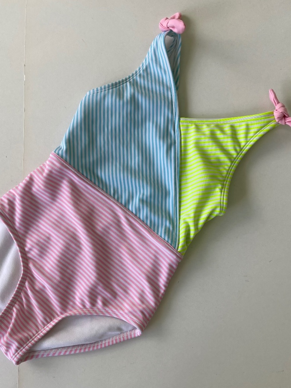 Cat & Jack One Piece Swimsuit, pastel stripes Girls S  6/6X